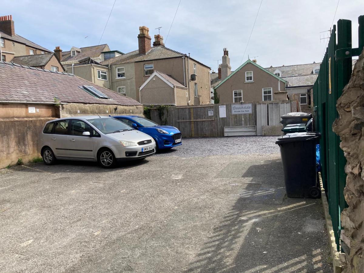 Delightful 3 Bedroomed Cottage In Llandudno Exterior photo