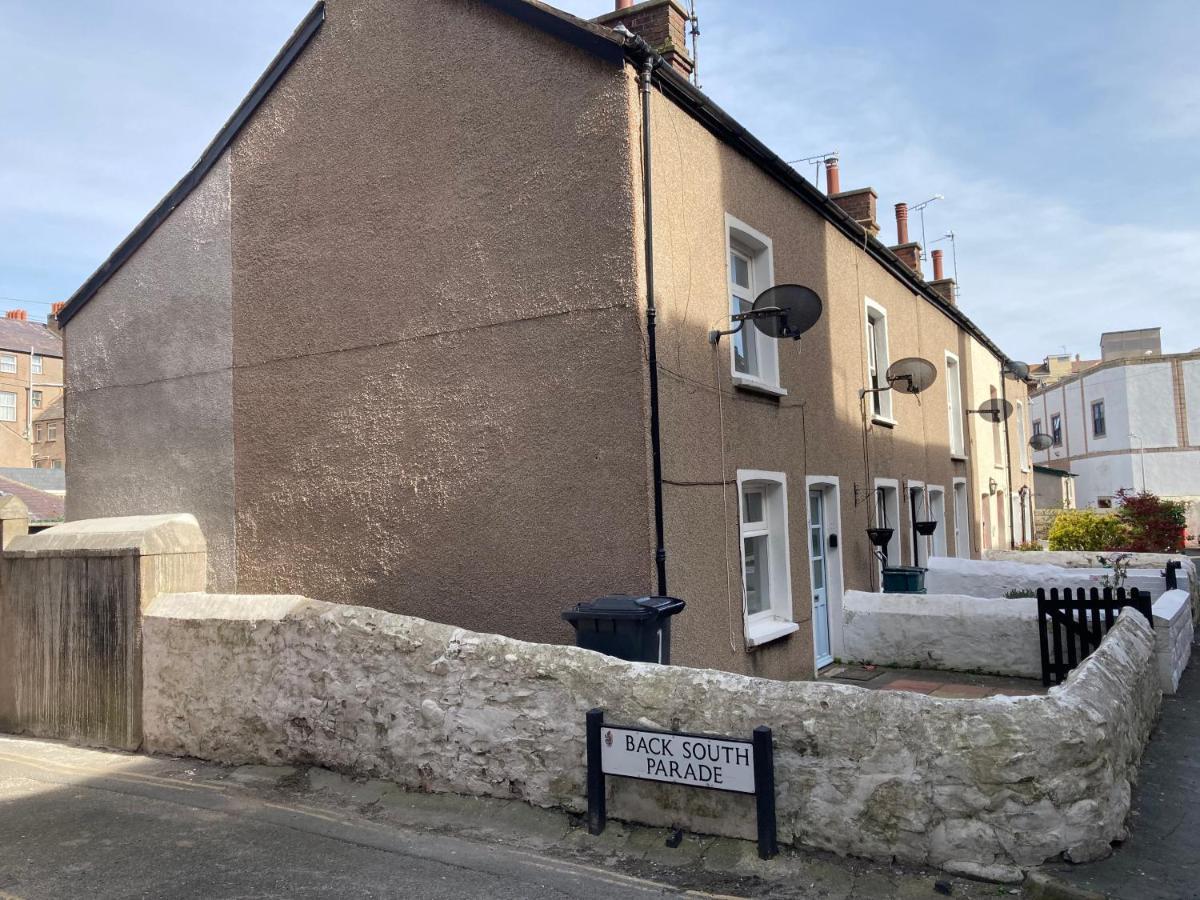 Delightful 3 Bedroomed Cottage In Llandudno Exterior photo